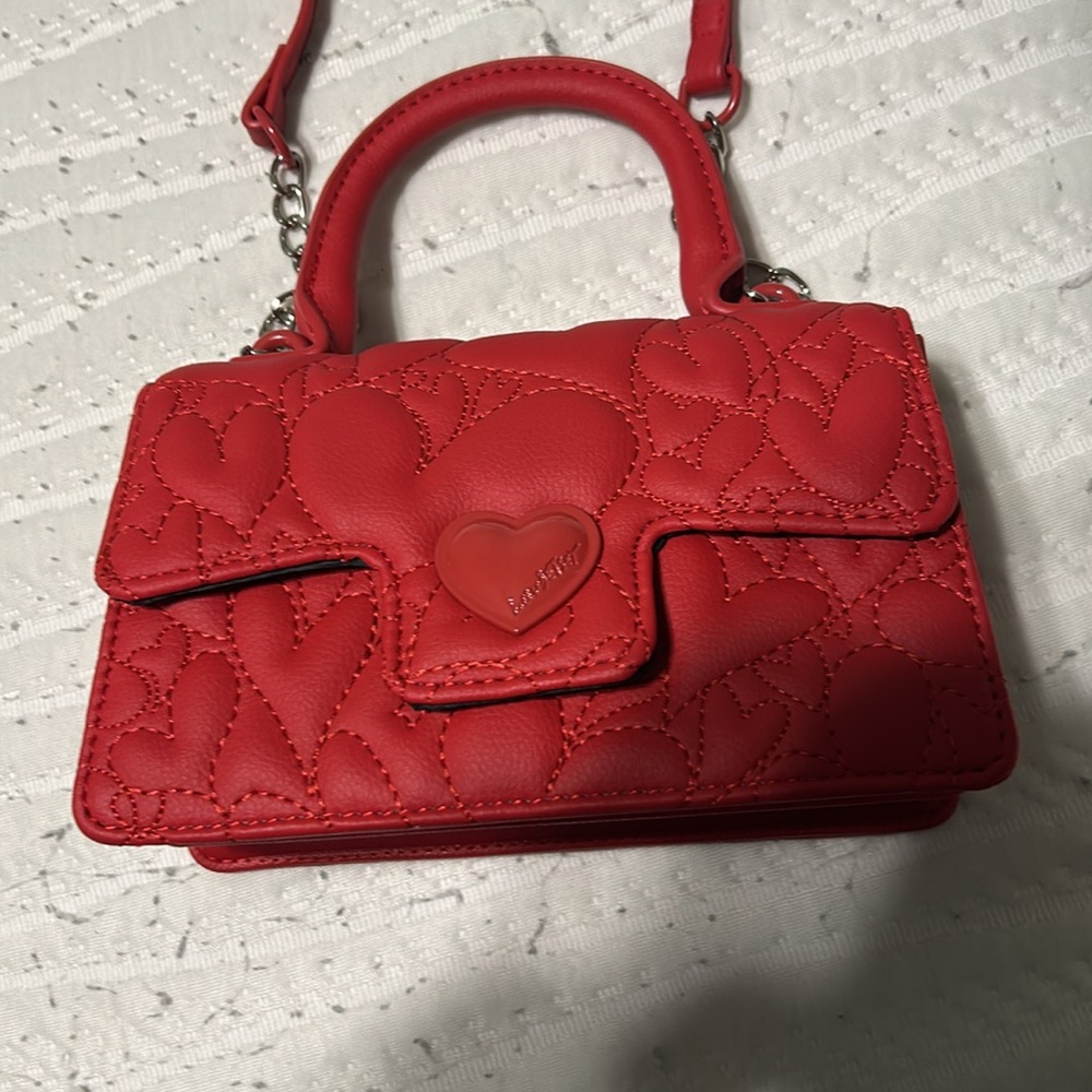 Betsey Johnson Red Crossbody Bag nwot 8 X5 size. Pretty red purse with chain. - Picture 7 of 11